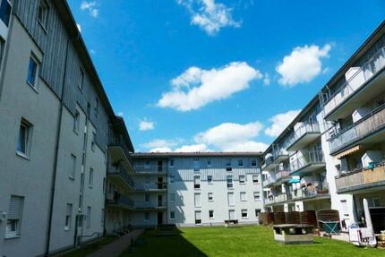Großzügige,helle 2- Raum Wohnung mit Balkon und Außenjalousien - Zittau