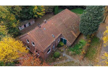 historisches Gulfhaus im Ortskern Remels - Uplengen-Remels