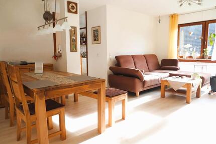 Provisionsfreie, helle 3 ½ Zimmer-Wohnung im 2. OG mit Balkon - Kirchheim unter Teck
