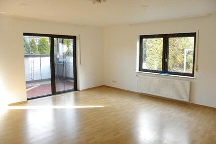 Helle 3-Zimmer EG-Wohnung mit großem Balkon in Winnweiler