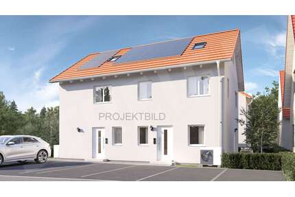 Haus zum Kaufen in Karlsbad 299.000,00 € 228 m²
