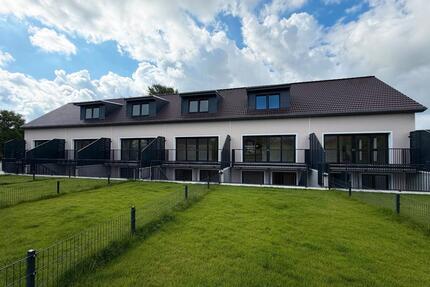 Erstbezug Reihenhaus in 23866 Nahe zu vermieten