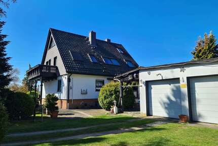 Haus zum Kaufen in Saalsdorf 340.000,00 € 278 m²