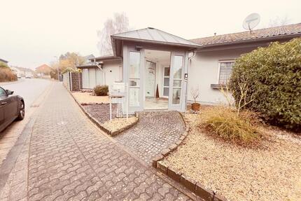 Charmante Doppelhaushälfte mit wunderschönem Garten - Heusweiler