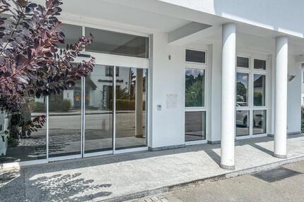 Helle Büro - oder Praxisräume in Parkstetten zu vermieten