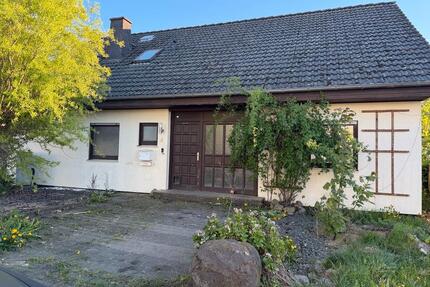 Einfamilienhaus mit neuer Luft Wärmepumpen Heizung - Düngenheim