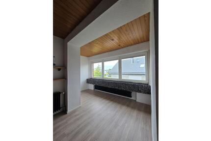 Große Wohnung in ruhiger Lage - 800,00&nbsp;EUR Kaltmiete, ca.&nbsp; 95,00&nbsp;m&sup2; in Lemgo (PLZ: 32657)