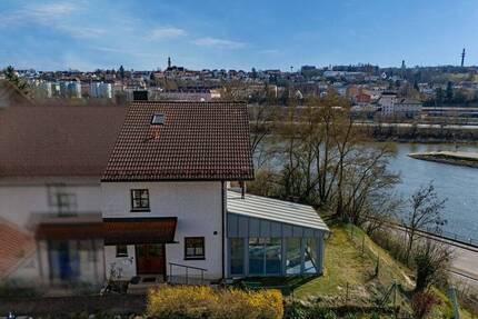PassauHacklberg: Doppelhaushälfte mit Blick zur Donau