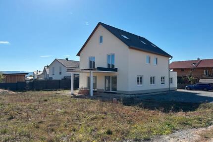 3 Zimmer EG-Wohnung mit großer Terrasse + Garten - Oberschwarzach