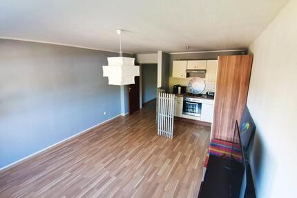 Helles 1-Zimmer-Apartment mit Einbauküche & Stellplatz in Jülich