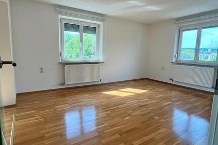 Helle 3,5-Zimmer-Wohnung mit Einbauküche in Ulm-Weststadt