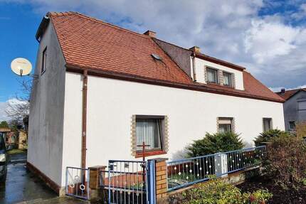 Handwerker gesucht! - 79.000,00&nbsp;EUR Kaufpreis, ca.&nbsp; 119,00&nbsp;m&sup2;&nbsp;Wohnfl&auml;che in Kroppen (PLZ: 01945)