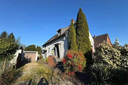 Geräumiges 1-2 Familienhaus in Korschenbroich mit großem Potenzial