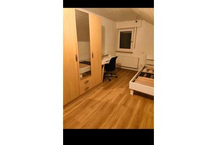 Frauen WG in Steinheim - 430,00&nbsp;EUR Kaltmiete, ca.&nbsp; 65,00&nbsp;m&sup2; in Steinheim an der Murr (PLZ: 71711)