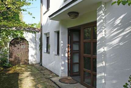 Haus zum Kaufen in Ottobrunn 1.190.000,00 € 141.8 m²