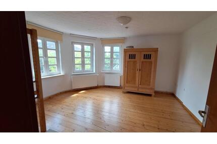 Große Altbauwohnung in Lemgos Innenstadt
