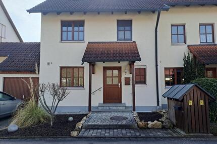 Gepflegtes Reiheneckhaus in ruhiger zentrumsnaher Lage - Meitingen