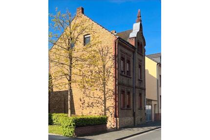 Gründerzeithaus mit Charakter & Charme – Ausbaureserve - Sankt Augustin