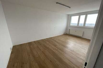 Wohnung zum Mieten in Rostock 470,00 € 65.05 m²