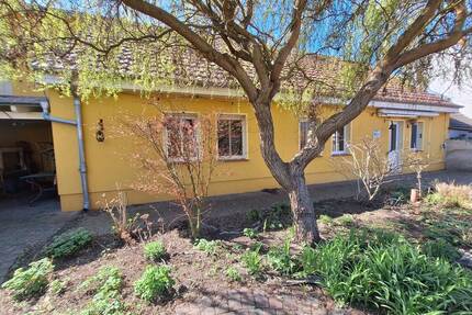 Ebenerdiges Wohnen in Bestlage - moderner Bungalow mit viel Platz! - Beeskow