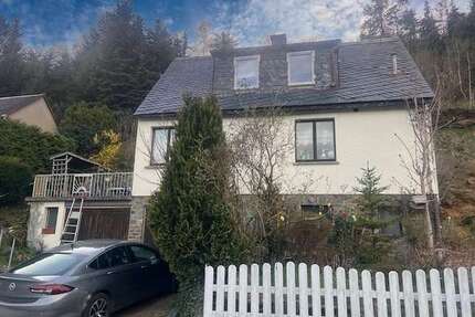 Haus zum Kaufen in Schwarzenberg 120.000,00 € 110 m²