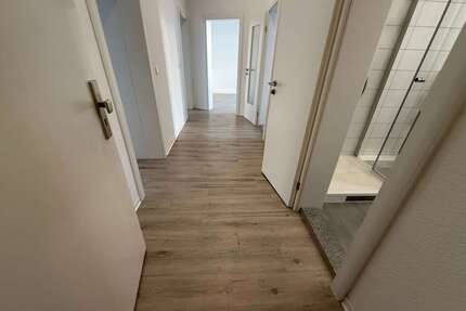 Wohnung zum Mieten in Chemnitz 374,00 € 67.88 m²