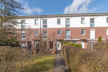 Familienfreundliches Wohnen in Meiendorf - Schönes Reihenhaus mit Garten und Tiefgaragenstellplatz - Hamburg Rahlstedt