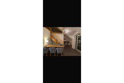 Stilvolle 3-Zimmer-Maisonettewohnung mit Balkon in Pastetten - Vaterstetten Baldham