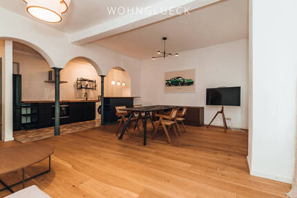HOCHWERTIG 2,5-ZIMMER- WOHNUNG IM HERZEN DER AUGSBURGER INNENSTADT