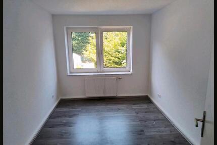 4 Zimmer Wohnung in Herne - 750,00&nbsp;EUR Kaltmiete, ca.&nbsp; 80,00&nbsp;m&sup2; in Bottrop (PLZ: 46244) Feldhausen