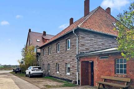 Haus zum Kaufen in Sarstedt 249.000,00 € 333 m²
