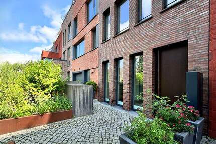 IHR DESIGN STADTHAUS VON BE ARCHITEKTEN - ZUHAUSE IN DER FINKENAU - Hamburg Uhlenhorst