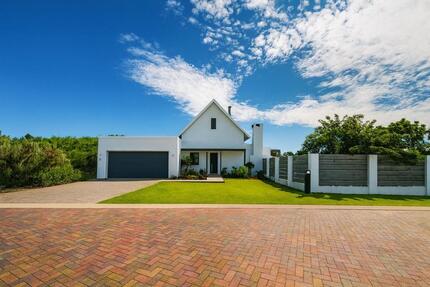 Villa mit Pool auf einem Golfplatz St Francis Links Südafrika - Korschenbroich