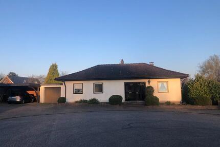 Familienhaus mit Kamin, Garage, Carport & Wohnkeller - Ruhelage - Bad Oldesloe