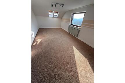 Helle 2,5 Zimmerwohnung - 750,00&nbsp;EUR Kaltmiete, ca.&nbsp; 65,00&nbsp;m&sup2; in Detmold (PLZ: 32760) Hiddesen