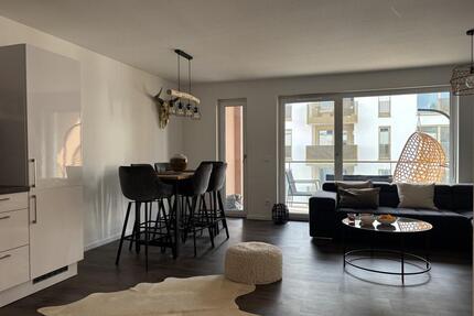 Moderne 3-Zi.-Wohnung mit Badewanne, Einbauküche, Balkon und Stellplätzen - Villingen-Schwenningen Kopsbühl