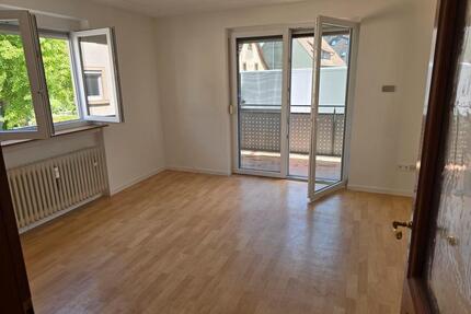 3-Zi.-Wohnung, nah am Grünen in March-Holzhausen (Privatanzeige)