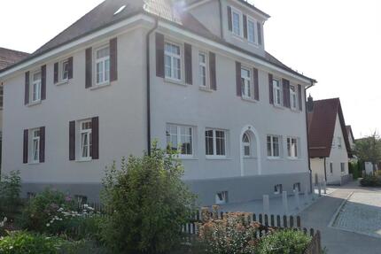 Helle 3-Zimmerwohnung mit Einbauküche und Stellplatz - Tannheim