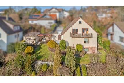 Haus zum Kaufen in Calw Alzenberg 399.000,00 € 127 m² - Calw / Alzenberg