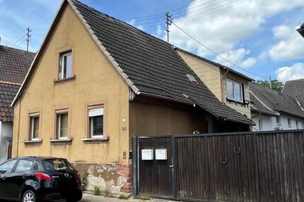 Einfamilienhaus ggf. Bauplatz in Steinweiler