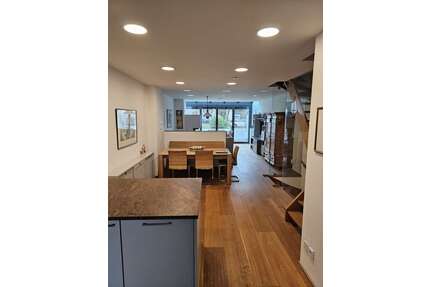 Haus zum Kaufen in Mühldorf 880.000,00 € 245 m²