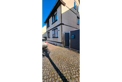 Bezugsfertiges Haus mit Scheune und Garten bei Gotha