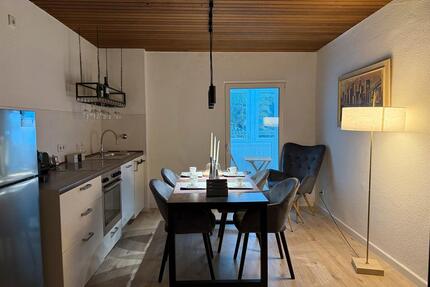 Voll möblierte, moderne 3-Zimmer Maisonette-Wohnung - Düsseldorf Stadtbezirk 9