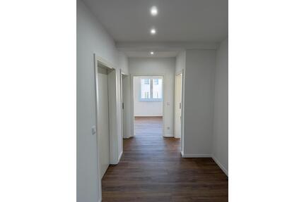 Kernsanierte 5 Zimmer Wohnung, A+, 1.560€ warm - Mönchengladbach Süd