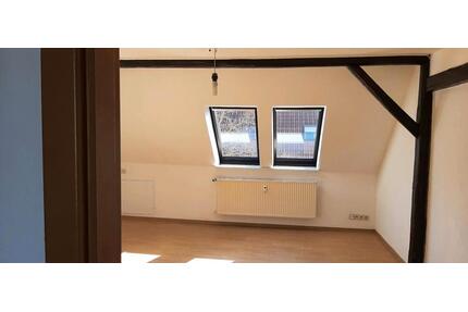 Schöne, helle, sonnige 1-Raum- Dachgeschosswohnung - Köthen (Anhalt)