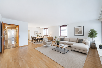 Wohnung zum Mieten in Lörrach 1.800,00 € 202.63 m²