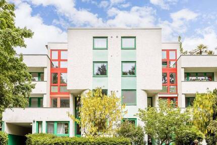Gelegenheit nahe Botanischem Garten! Gut geschnittene 3-Zimmer-Wohnung mit großem Balkon und Blick ins Grüne - Berlin Lichterfelde