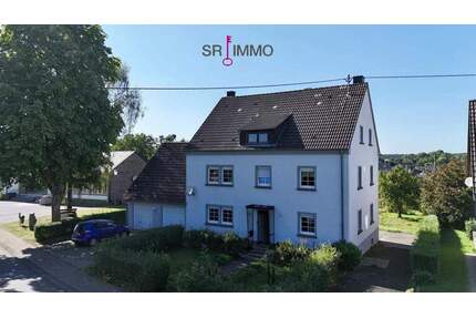 Gepflegtes Mehrfamilienhaus mit großem Grundstück, 3 Wohneinheiten und vielseitigen Nutzungspotenzial - Hersdorf