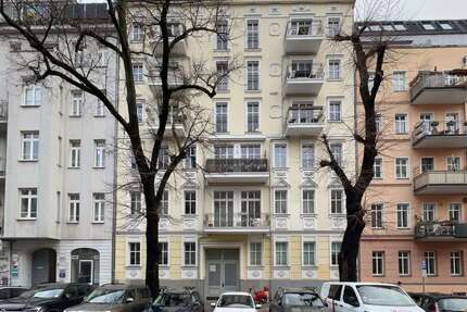 Wohnung zum Kaufen in Berlin 420.000,00 € 77.04 m²