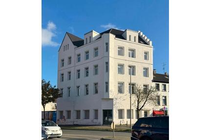 MFH mit 8 WE und Gewerbe - 1.400.000,00&nbsp;EUR Kaufpreis, ca.&nbsp; 848,00&nbsp;m&sup2; in Duisburg (PLZ: 47119) Laar